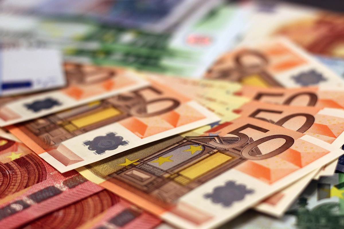 Billets en euros et en dollars Billets en euros et en dollars