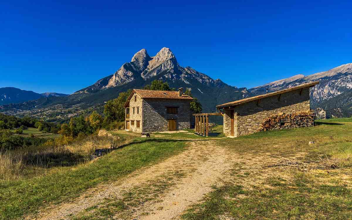 Refuge de montagne sur un versant