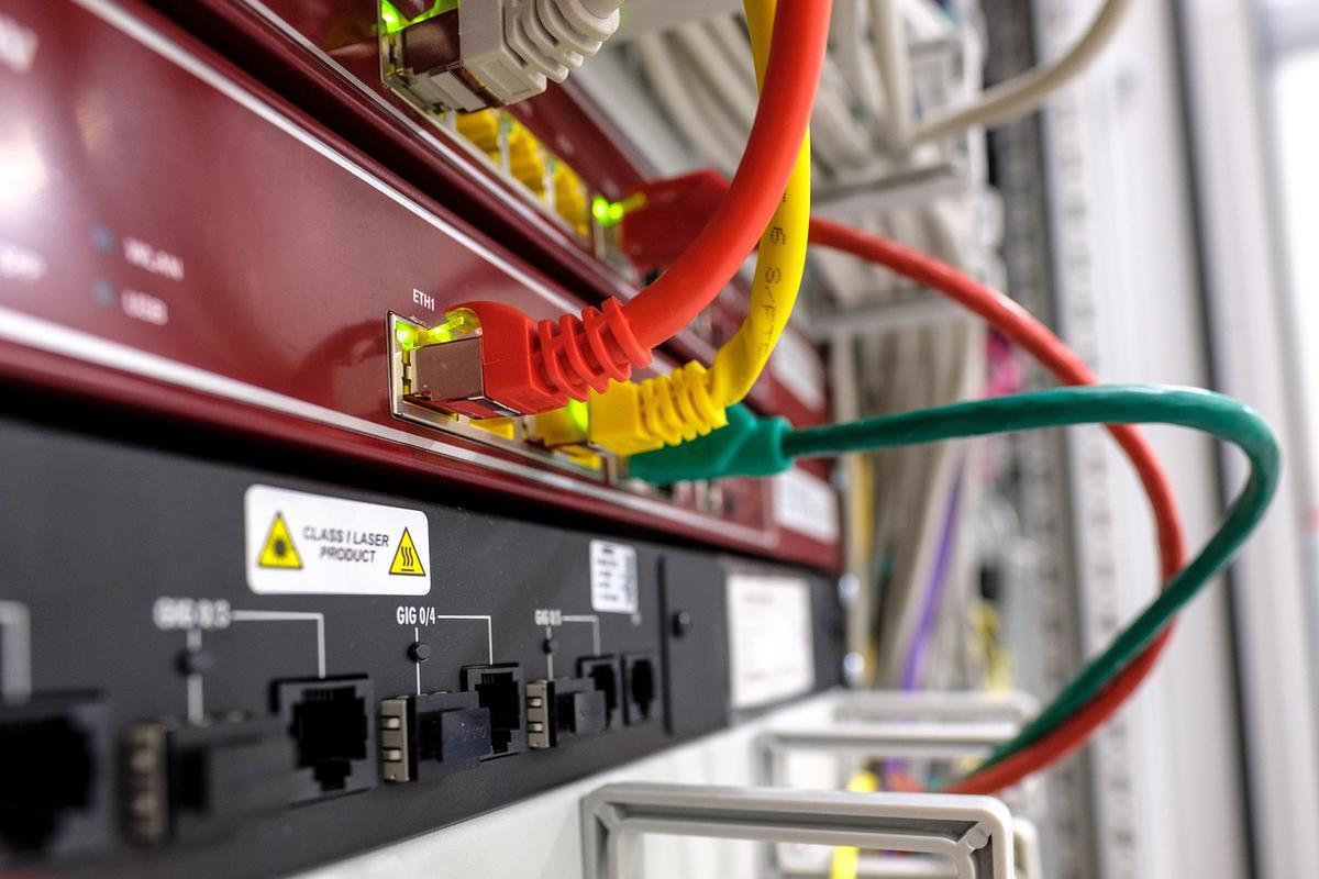 Switch réseau avec ports Ethernet pour réseau domestique Switch réseau avec ports Ethernet pour réseau domestique